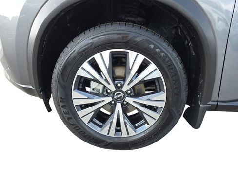 Used 2023 Nissan Rogue SV w/ SV Premium B Package FWD image 28