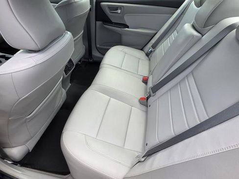 Used 2017 Toyota Camry XSE FWD image 10