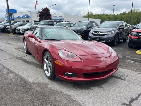 Used 2011 Chevrolet Corvette Coupe w/ Preferred Equipment Group RWD image 2