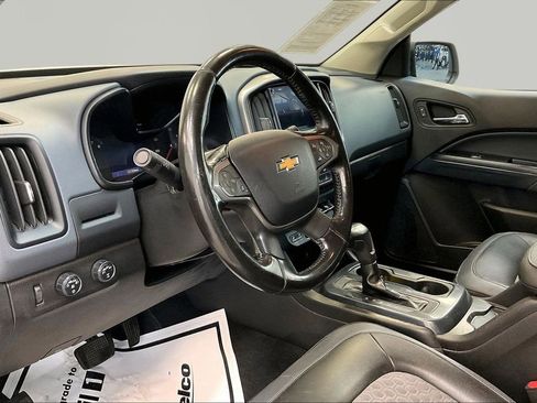 Used 2020 Chevrolet Colorado Z71 AWD/4WD image 18