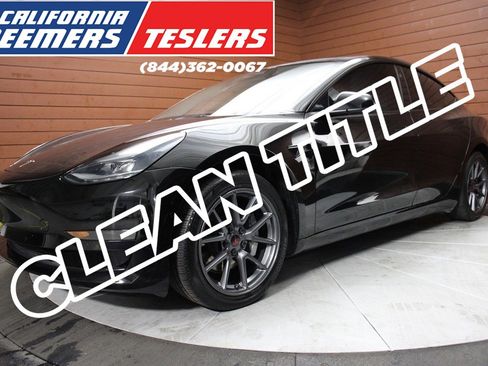 Used 2022 Tesla Model 3 image 1