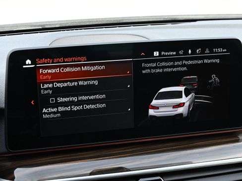 Certified 2022 BMW 530i 530i w/ M Sport Package image 35