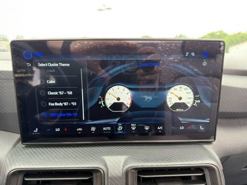 Used 2024 Ford Mustang Convertible RWD image 27