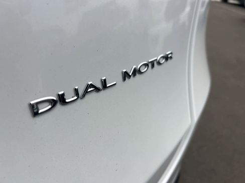 Used 2024 Tesla Model Y Long Range image 20