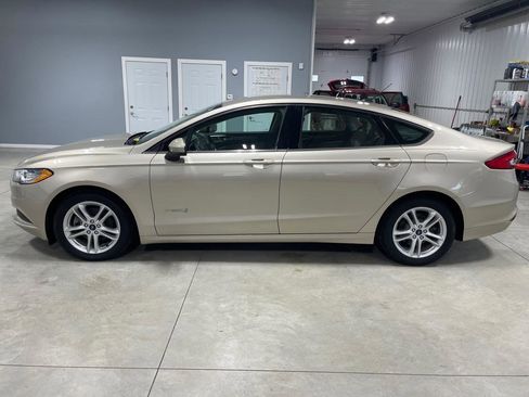 Used 2018 Ford Fusion S FWD image 4