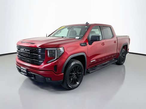 Used 2022 GMC Sierra 1500 Elevation w/ LPO, Elevation Black Package AWD/4WD image 3