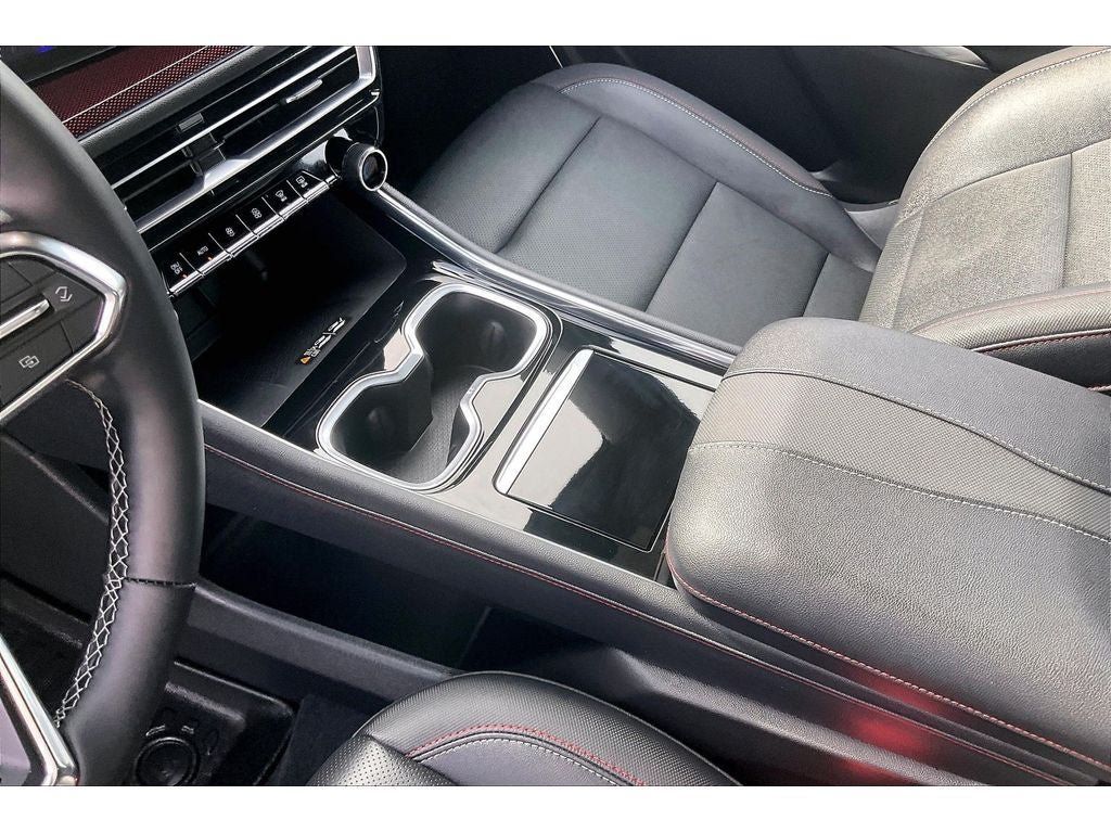 Used 2024 Chevrolet Traverse Z71 w/ Enhanced Driving Package AWD/4WD image 19