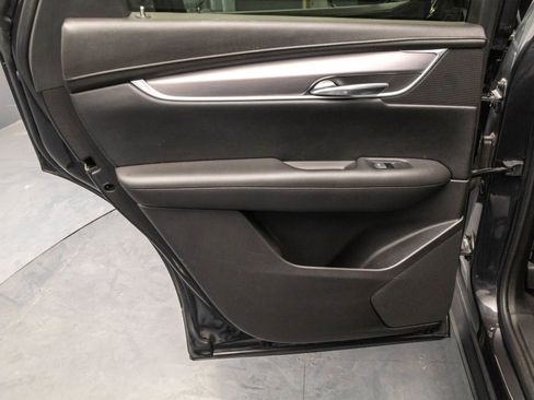 Used 2019 Cadillac XT5 Premium Luxury w/ Advanced Security Package image 33