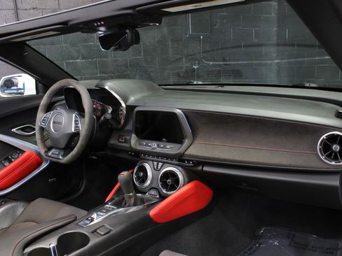 Used 2023 Chevrolet Camaro ZL1 image 48