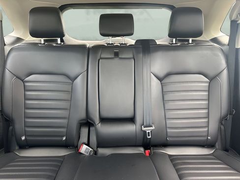 Used 2024 Ford Edge SEL image 12