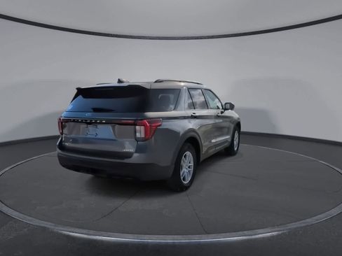 New 2026 Ford Explorer Active image 8