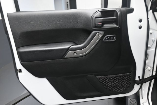 Used 2018 Jeep Wrangler Unlimited Sport S AWD/4WD image 19