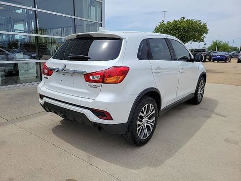 Used 2018 Mitsubishi Outlander Sport ES FWD image 5