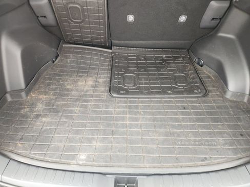 Used 2025 Toyota RAV4 XLE Premium FWD image 36