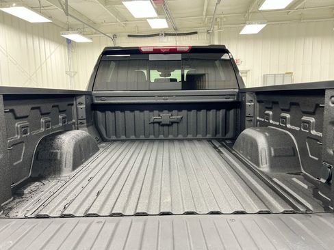 New 2026 Chevrolet Silverado 1500 High Country w/ Technology Package AWD/4WD image 25