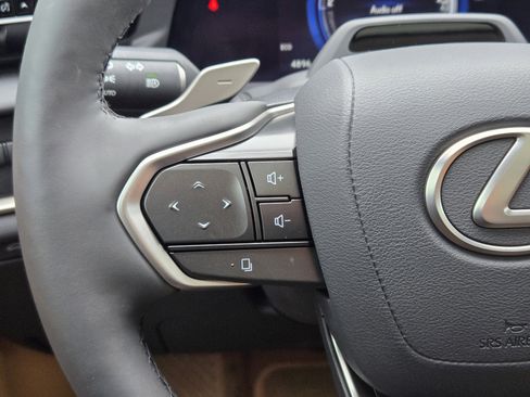 Certified 2024 Lexus RZ 450e Premium image 37