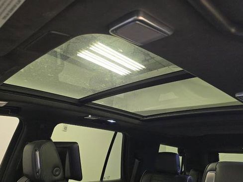 Used 2023 Cadillac Escalade Sport Platinum image 11