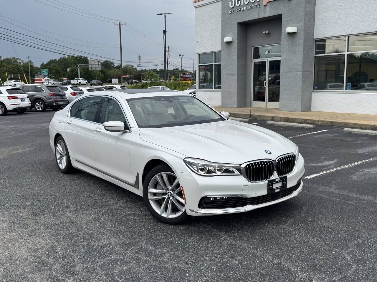 Used 2018 BMW 750i xDrive AWD/4WD image 8