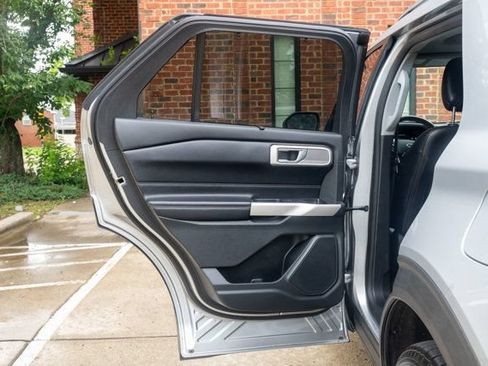 Used 2021 Ford Explorer Limited w/ Hybrid Equipment Group 310A AWD/4WD image 48