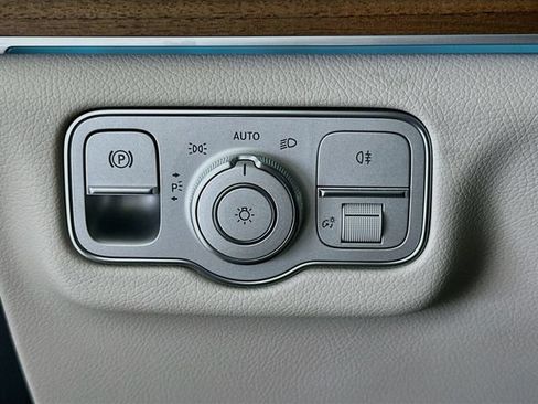Certified 2023 Mercedes-Benz GLS 450 4MATIC image 10