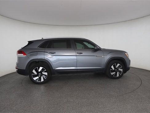 Used 2024 Volkswagen Atlas Cross Sport SE image 22