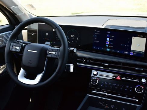 New 2025 Hyundai Santa Fe Limited FWD image 36