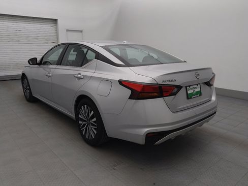 Used 2024 Nissan Altima 2.5 SV image 5