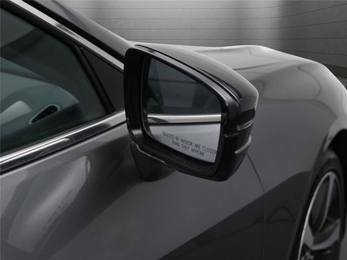 Certified 2025 Acura TLX w/ Technology Package image 18