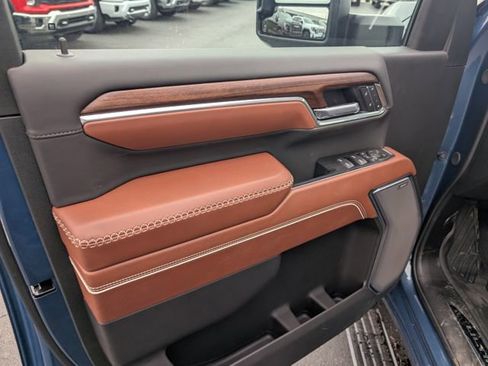 New 2026 GMC Sierra 2500 Denali Ultimate AWD/4WD image 16