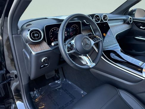 Certified 2025 Mercedes-Benz GLC 300 image 13