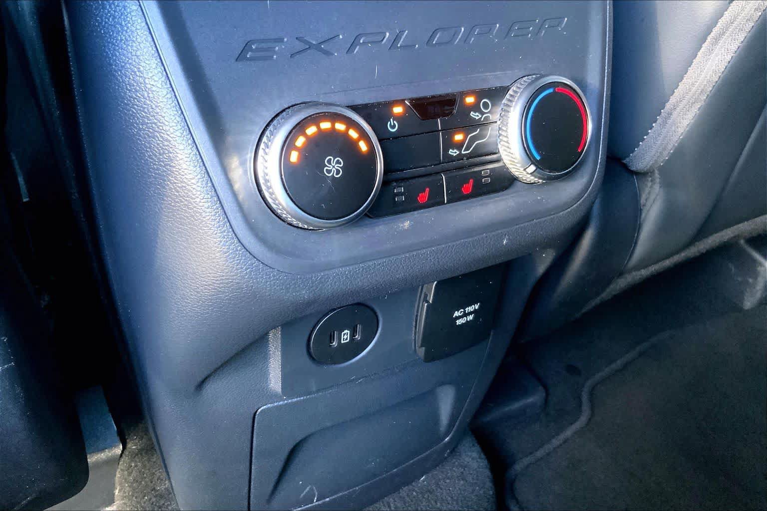 Used 2025 Ford Explorer ST-Line w/ Premium Package RWD image 35