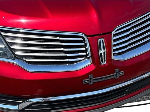Used 2016 Lincoln MKX Select w/ Select Plus Package AWD/4WD image 33