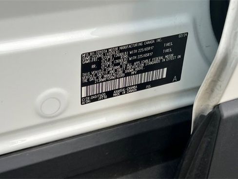 Used 2024 Toyota RAV4 XLE image 41