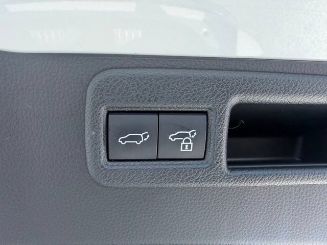 Certified 2022 Toyota Venza Limited w/ Advanced Technology Package AWD/4WD image 29