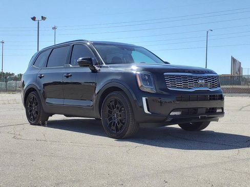 Used 2022 Kia Telluride SX w/ SX Prestige Package image 2