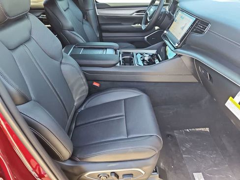 New 2026 Jeep Grand Wagoneer Limited AWD/4WD image 22