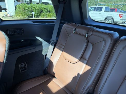 Used 2025 Lincoln Aviator Reserve w/ Luxury Package RWD image 22