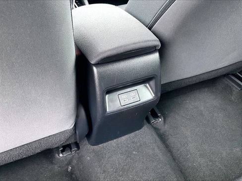 Used 2024 Toyota Corolla LE FWD image 28