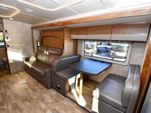 Used 2018 Mercedes-Benz Sprinter 3500 image 4