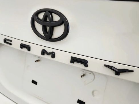 Used 2021 Toyota Camry XSE FWD image 34