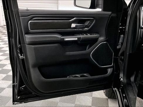 Used 2023 RAM 1500 Laramie AWD/4WD image 18