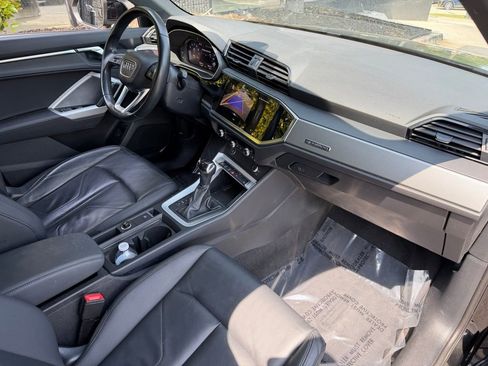 Used 2023 Audi Q3 2.0T Premium image 32