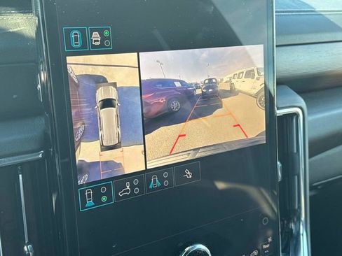 Certified 2025 GMC Yukon Denali AWD/4WD image 34