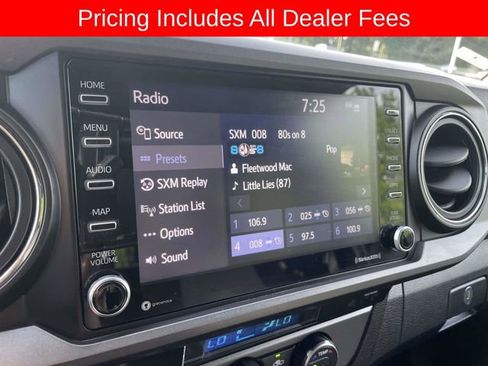 Used 2021 Toyota Tacoma TRD Off-Road AWD/4WD image 32