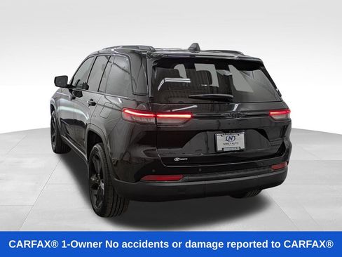 Used 2023 Jeep Grand Cherokee Limited w/ Black Appearance Package AWD/4WD image 36