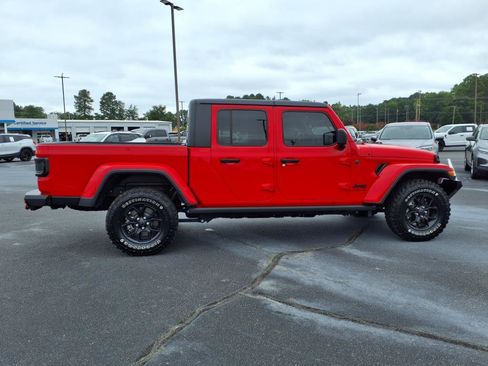 Used 2025 Jeep Gladiator Willys image 26