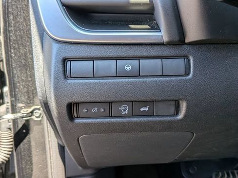 Used 2024 Nissan Rogue SV AWD/4WD image 18