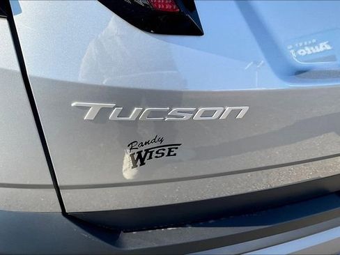 New 2025 Hyundai Tucson SEL image 18