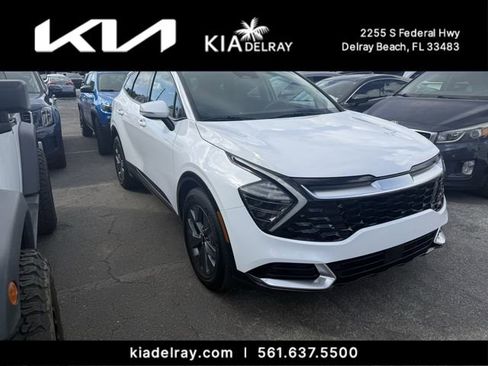 Used 2024 Kia Sportage SX image 2