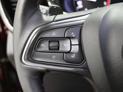 Used 2023 Buick Envision Avenir image 12